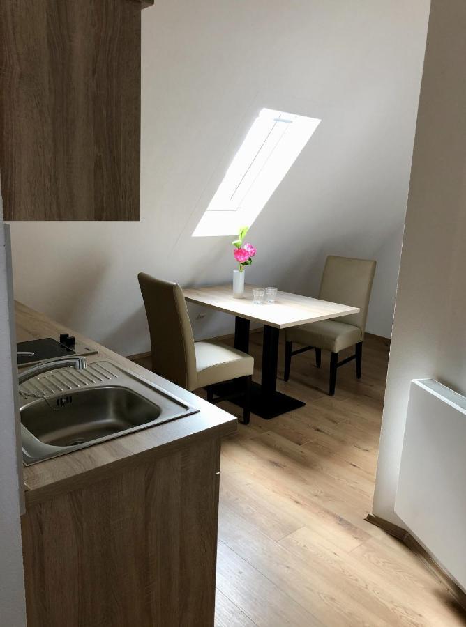 A Lotus Hotel Boeblingen Ngoại thất bức ảnh