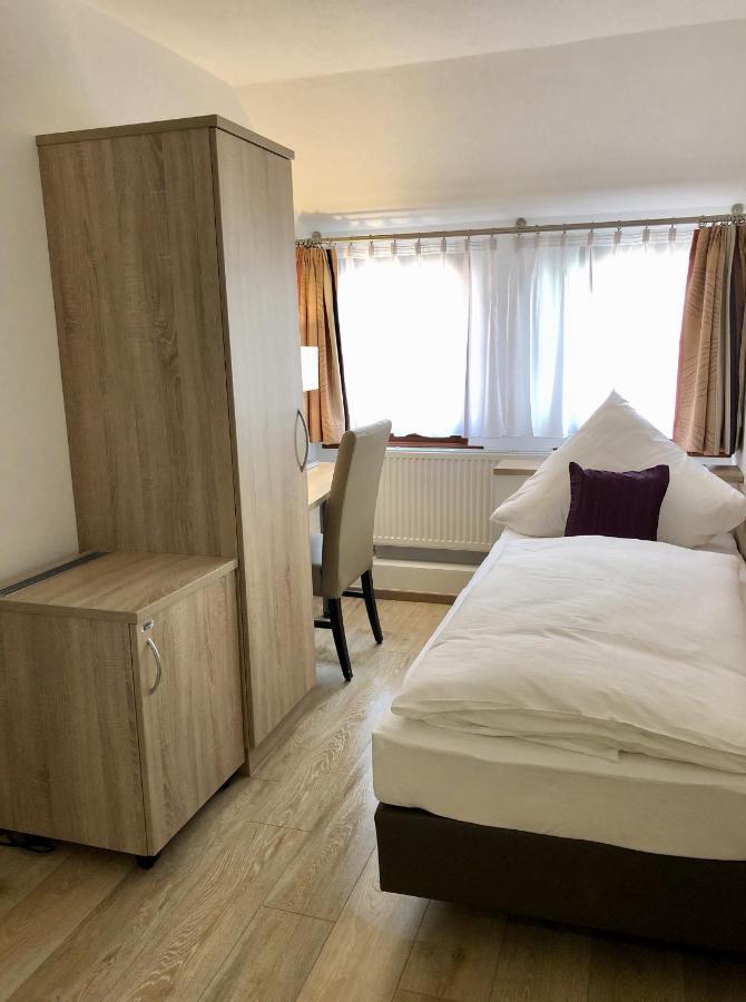 A Lotus Hotel Boeblingen Ngoại thất bức ảnh