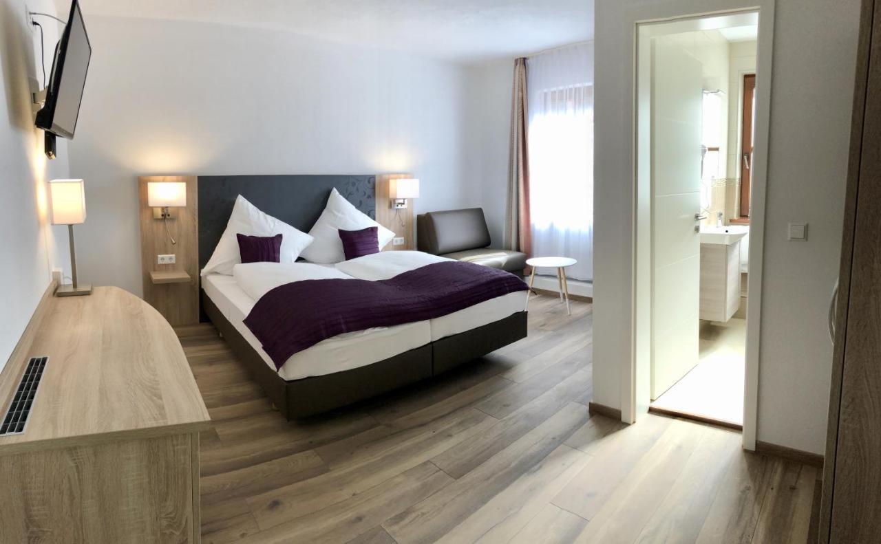 A Lotus Hotel Boeblingen Ngoại thất bức ảnh